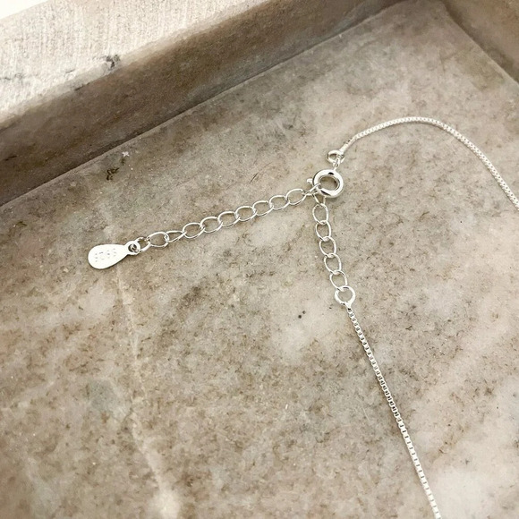 925 Sterling Silver Bar Necklace Curve Bar Necklace Dainty Minimalist Necklace - Picture 4 of 4